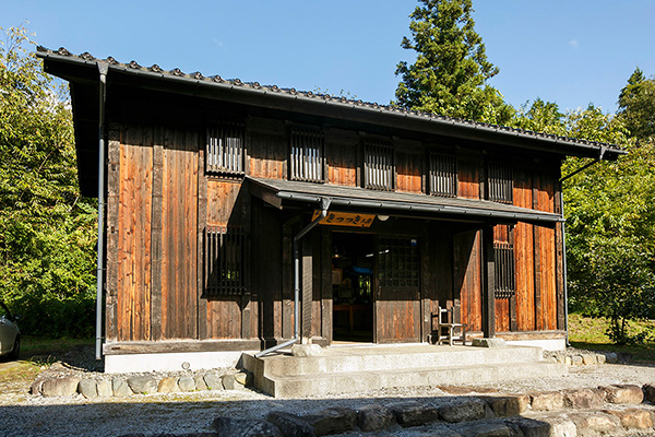 木工館「きつつき工房」